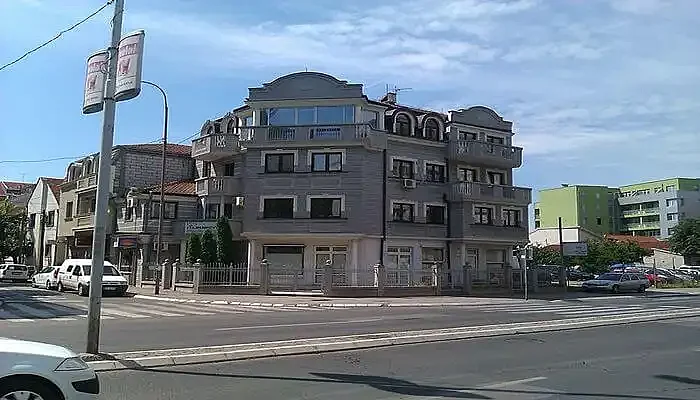 Nis