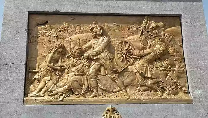 Dupleix statue in Pondicherry